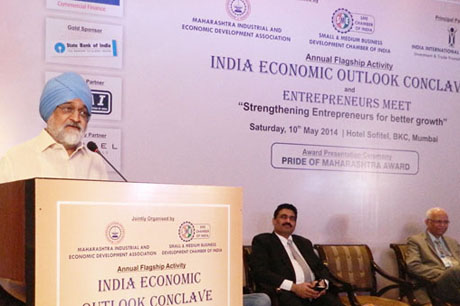 Dr. Raghunath Mashelkar – President, Global Research Alliance addressing the delegates on From Jugaad to Affordable Excellence: The New Indian Journey