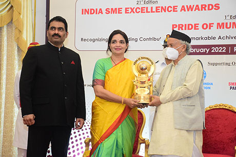 Maharashtra Industry Development Association has presented 12th Edition of “PRIDE OF MAHARASHTRA AWARDS 2021” to Mrs. Utkarsha Sangram Patil – Whole Time Director Admin & HR, Marvelous Engineers Pvt. Ltd. as a Women Entrepreneur of the Year Award for Manufacturing Sector. The Award presented by Hon’ble Governor of Maharashtra, Shri Bhagat Singh Koshyari on 13th February 2022 at the Raj Bhavan, Mumbai.
